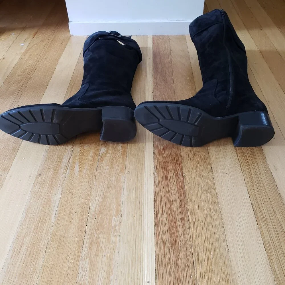 Barneys NY Women's Tall Black Suede Boots Buckle Size 7 - Picture 6 of 13